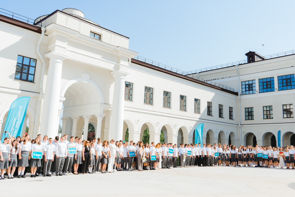 DSC01906.jpg DSC01906.jpg